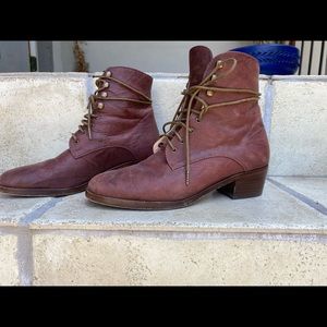 Dawn Boot size 8